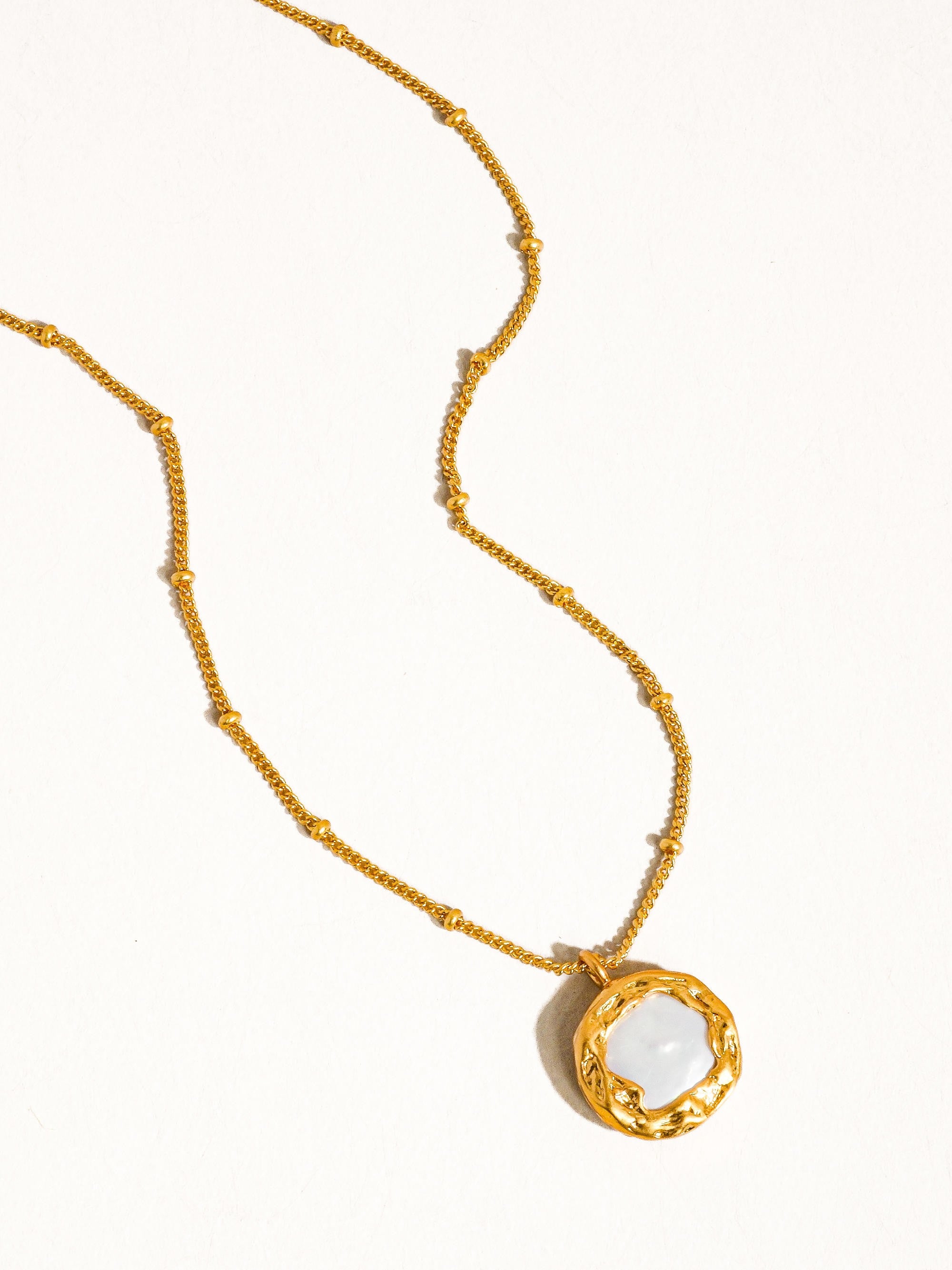 Vintage Round Pearl Necklace
